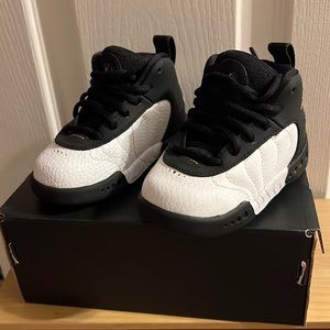 Like new Jumpman Pro- worn once!